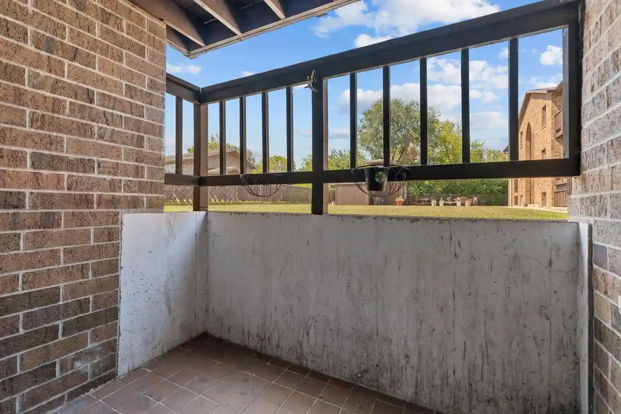 5th image of 1161 Gillingham Rd Rd, Neenah, WI 54956
