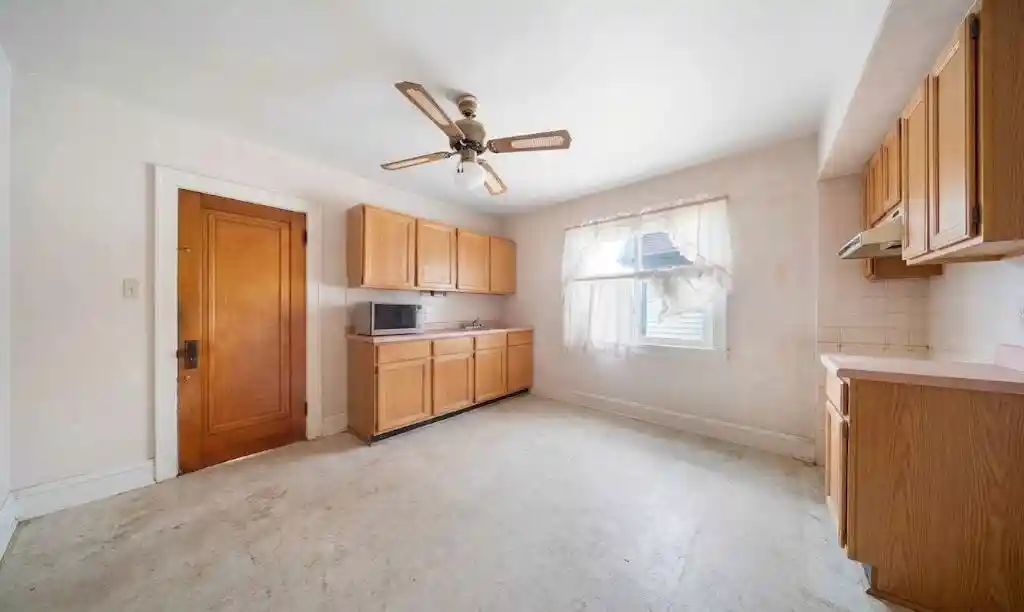 5th image of 4070 N 16Th Street Street, Milwaukee, WI 53209 | MLS# 1977110