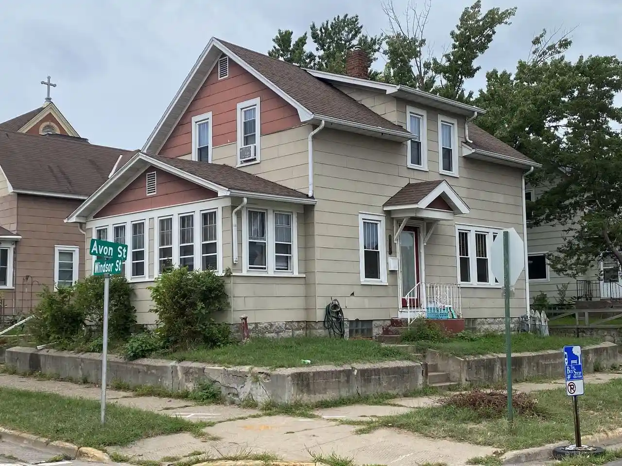 Photo 1 of Single family home for sale at 1103 Avon Street Street, La Crosse, WI 54603 | MLS# 1977117 | Listing updated on 2026-08-21