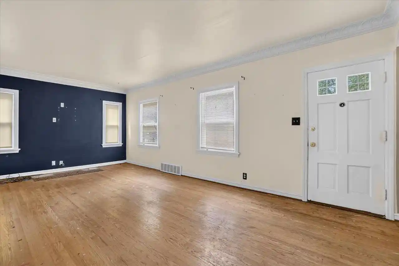 2nd image of 3939 N 41st Street Street, Milwaukee, WI 53216 | MLS# 1977111