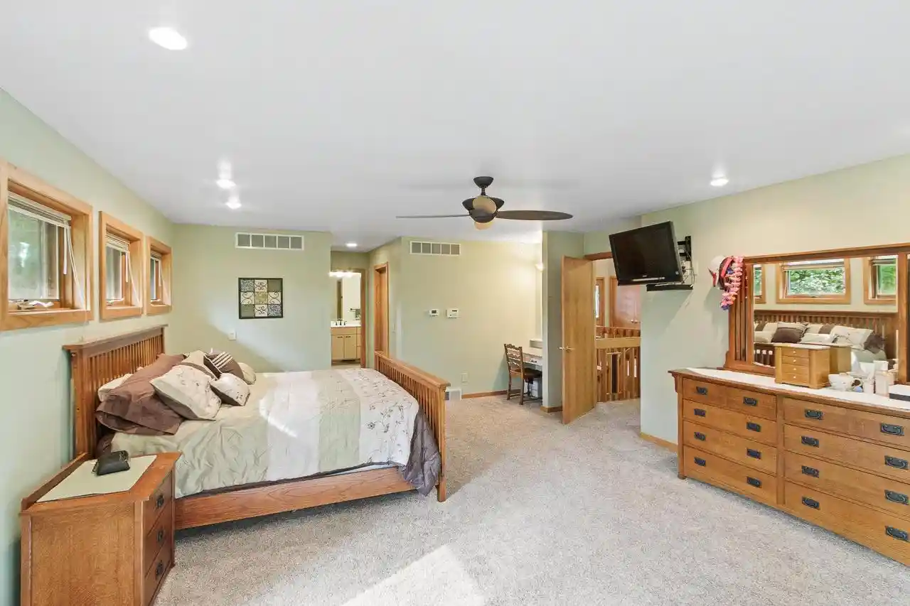 Photo 4 of Single family home for sale at 2903 Wood Thrush Circle Circle, Portage, WI 53901 | MLS# 2030962 | Listing updated on 2026-09-08