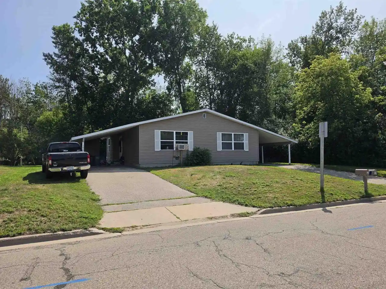 1st image of 1504 Superior Avenue Avenue, Oconto, WI 54153 | MLS# 50331394