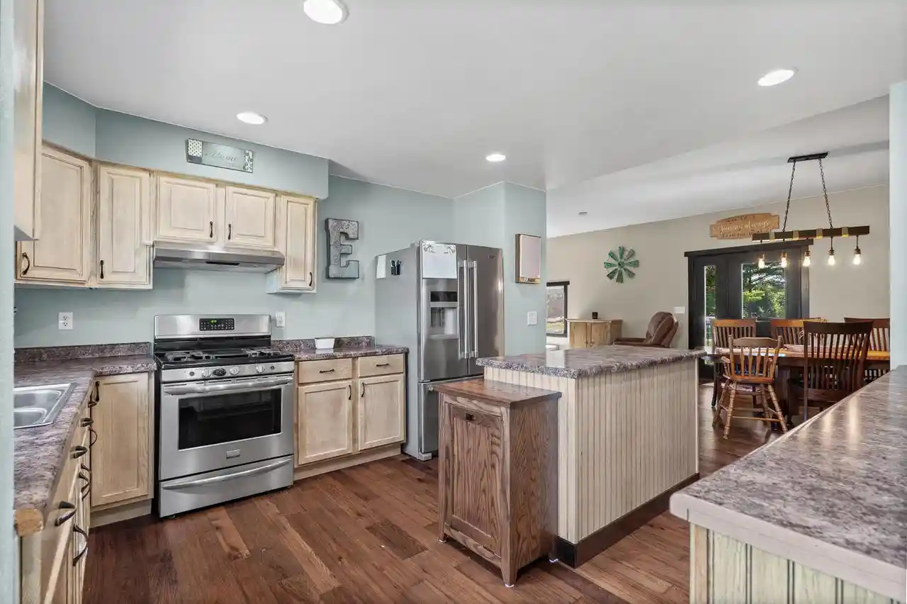 4th image of N20622 Oak Ridge Dr Dr, Galesville, WI 54630 | MLS# 1977125