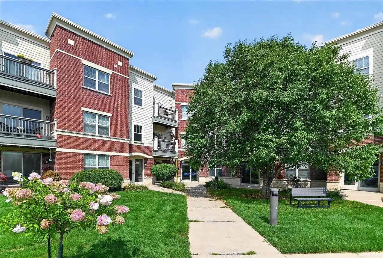 1st image of 5196 Sassafras Dr Dr, Madison, WI 53711