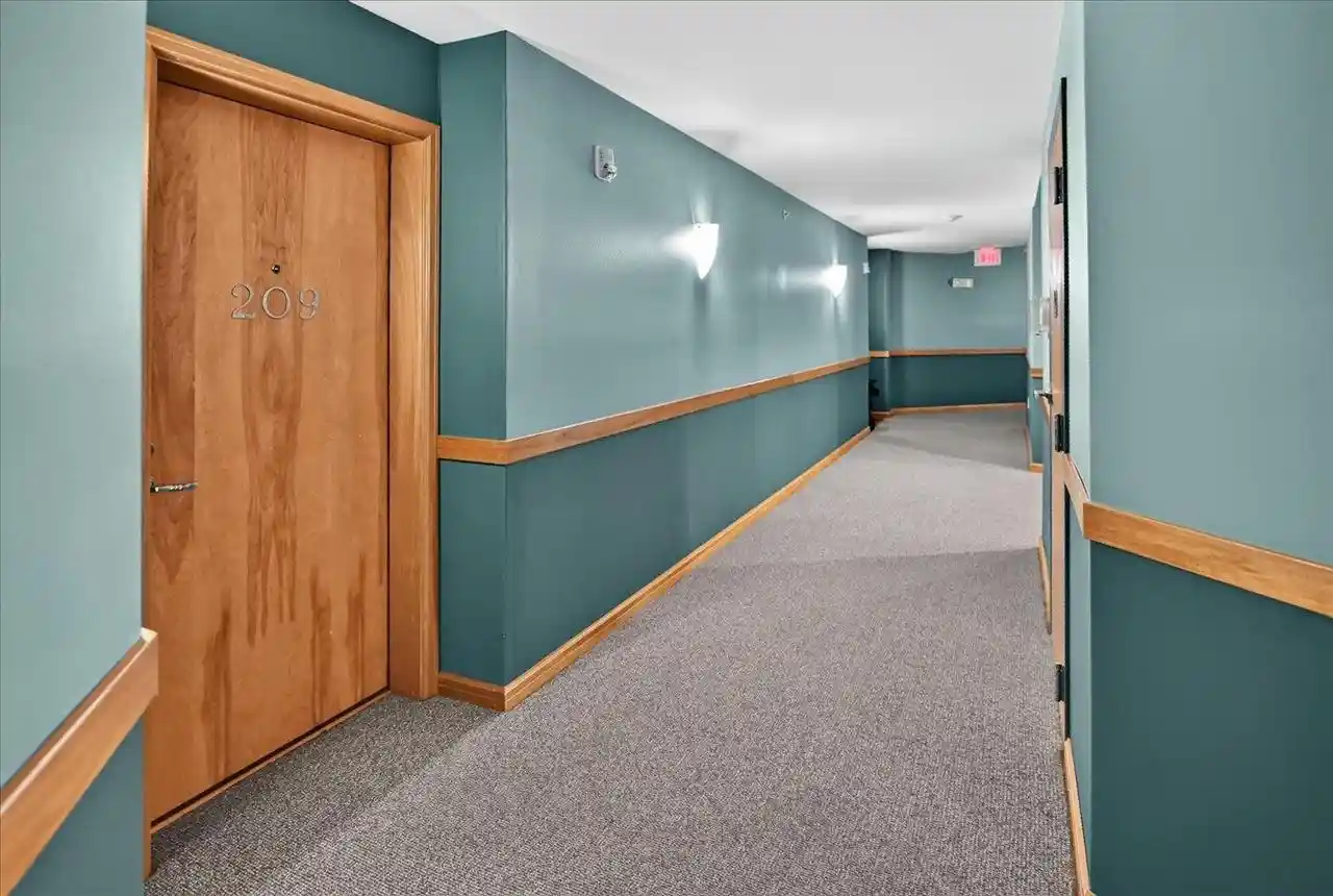 4th image of 5196 Sassafras Dr Dr, Madison, WI 53711