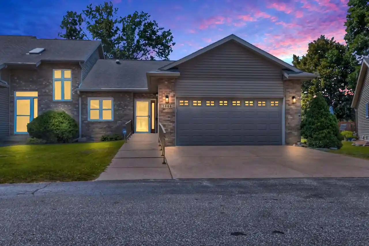 1st image of 3066 Linden Dr Dr, La Crosse, WI 54601 | MLS# 1977127