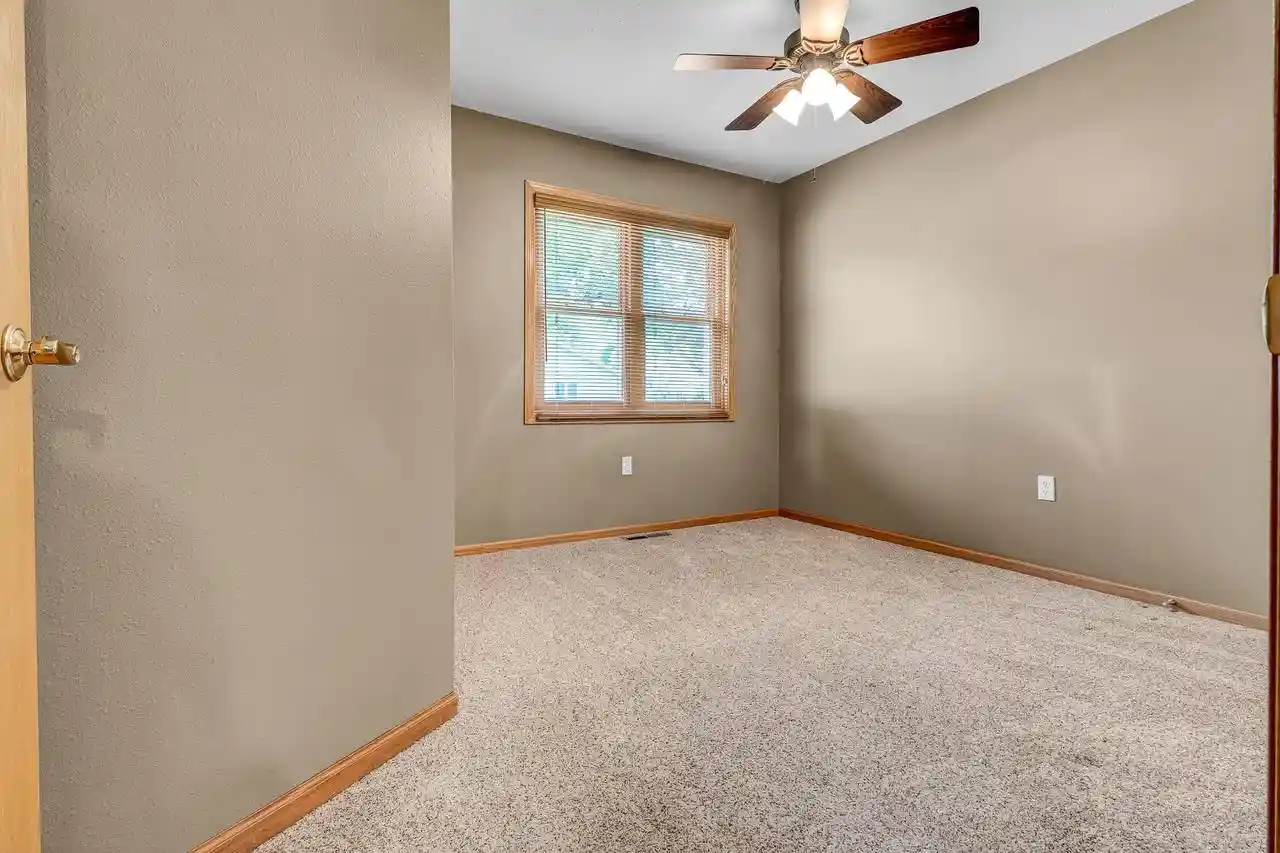 2nd image of 3066 Linden Dr Dr, La Crosse, WI 54601 | MLS# 1977127