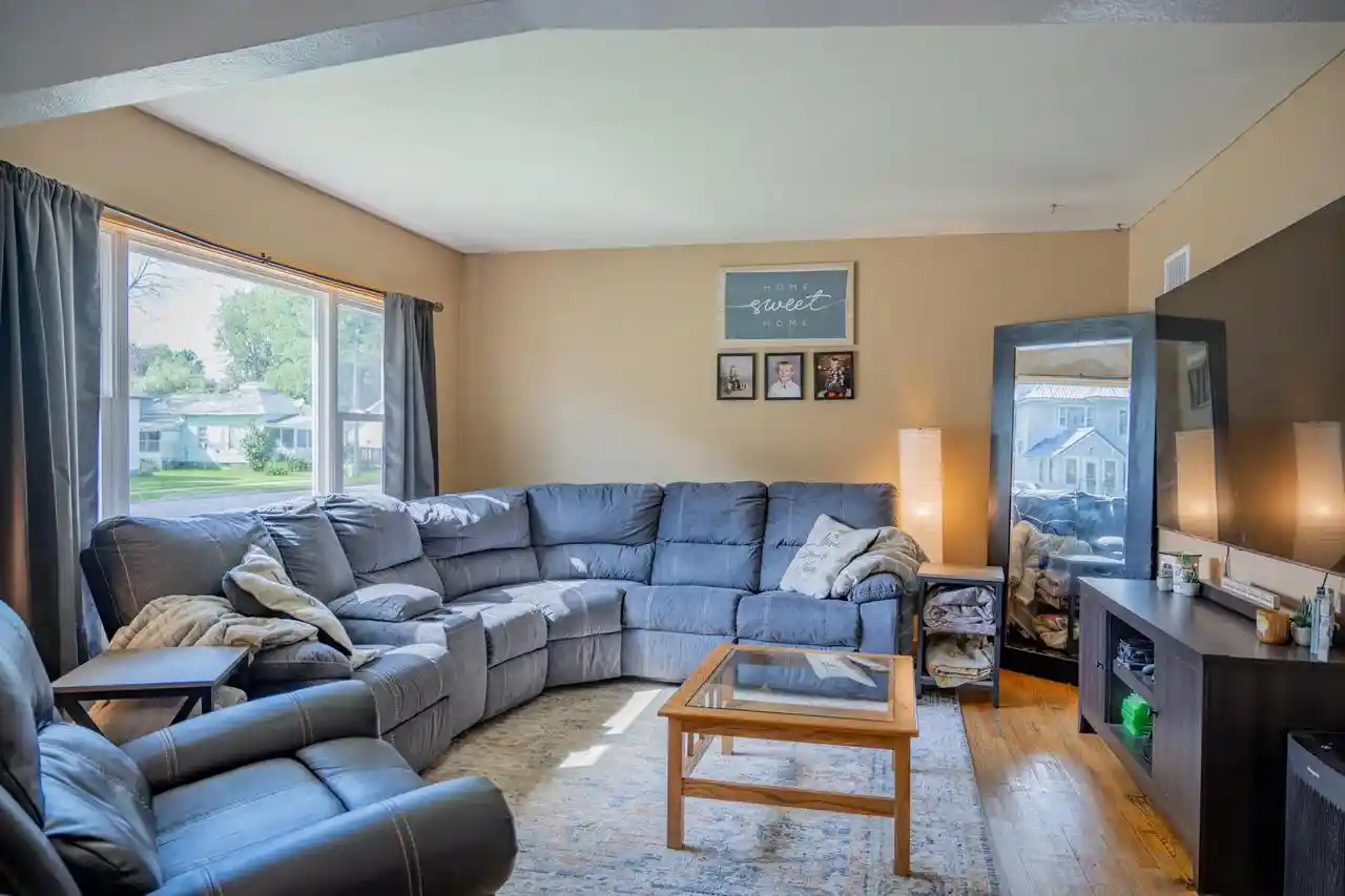 3rd image of 1016 Academy Street Street, Elroy, WI 53929 | MLS# 2030967