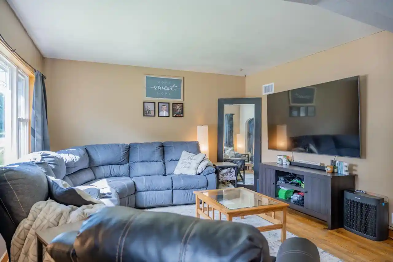5th image of 1016 Academy Street Street, Elroy, WI 53929 | MLS# 2030967