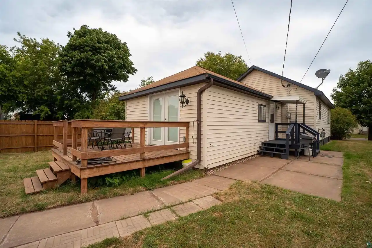 Photo 2 of Single family home for sale at 709 3rd Avenue E, Ashland, WI 54806 | MLS# 6127496 | Listing updated on 2026-09-10
