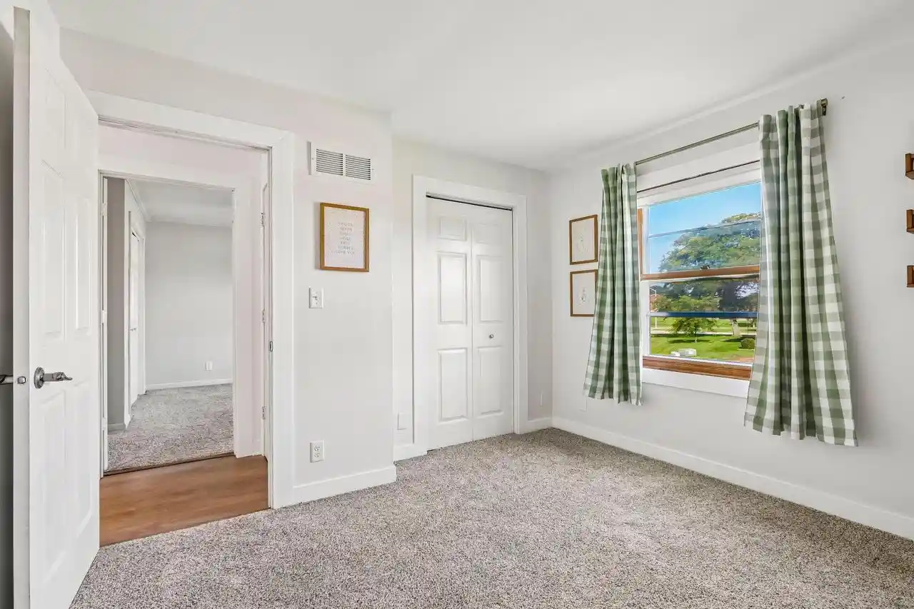 Photo 2 of Condo for sale at 10354 W Parkwood Dr Dr, Franklin, WI 53132 | MLS# 1977141 | Listing updated on 2026-09-03