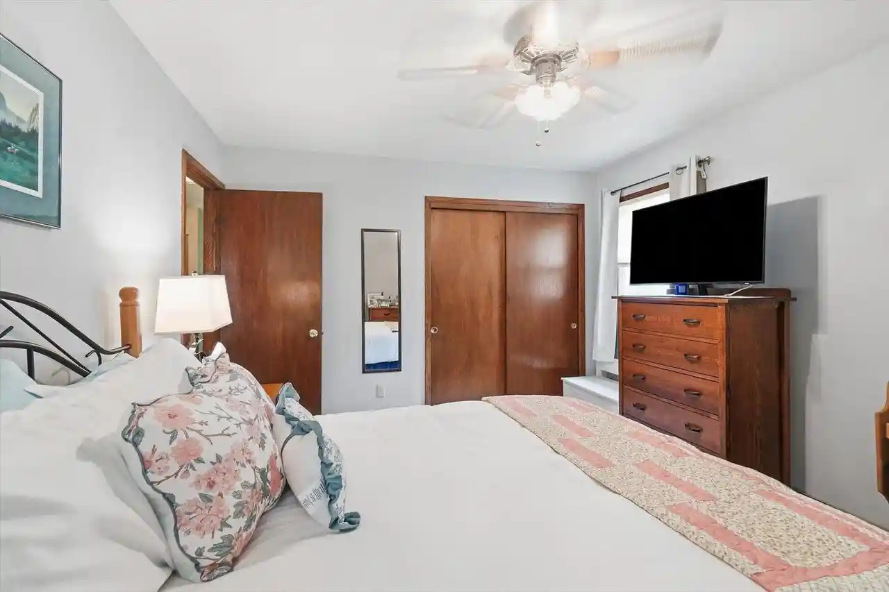Photo 4 of Single family home for sale at 107 Shepard Court Court, Mukwonago, WI 53149 | MLS# 1977139 | Listing updated on 2026-09-21