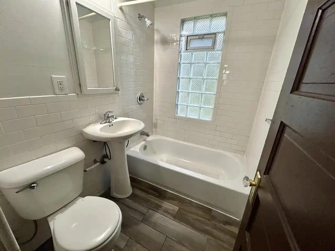 3rd image of 1822 E Thomas Avenue Avenue #1824, Milwaukee, WI 53211 | MLS# 1977156