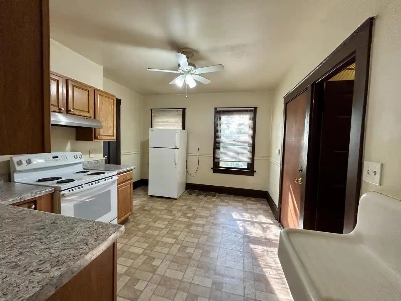 5th image of 1822 E Thomas Avenue Avenue #1824, Milwaukee, WI 53211 | MLS# 1977156