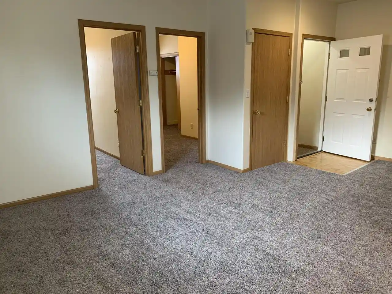 9th image of 915 W National Avenue Avenue, Milwaukee, WI 53204 | MLS# 1977163