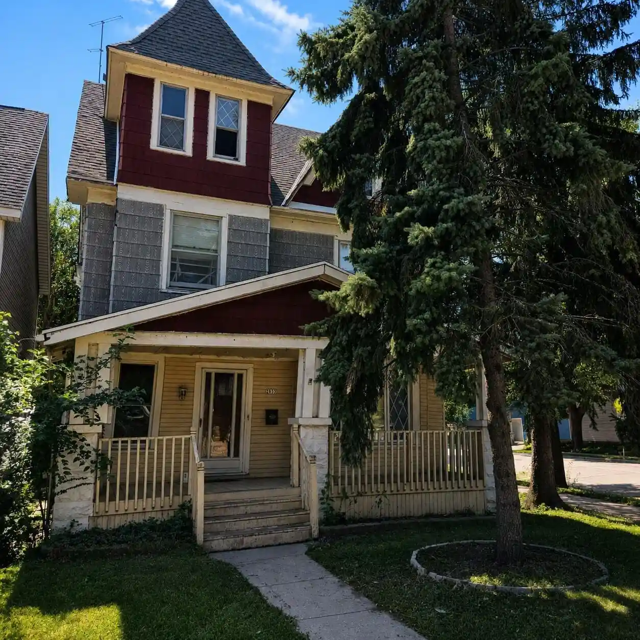 1st image of 2833 S Wentworth Avenue Avenue, Milwaukee, WI 53207 | MLS# 1977165