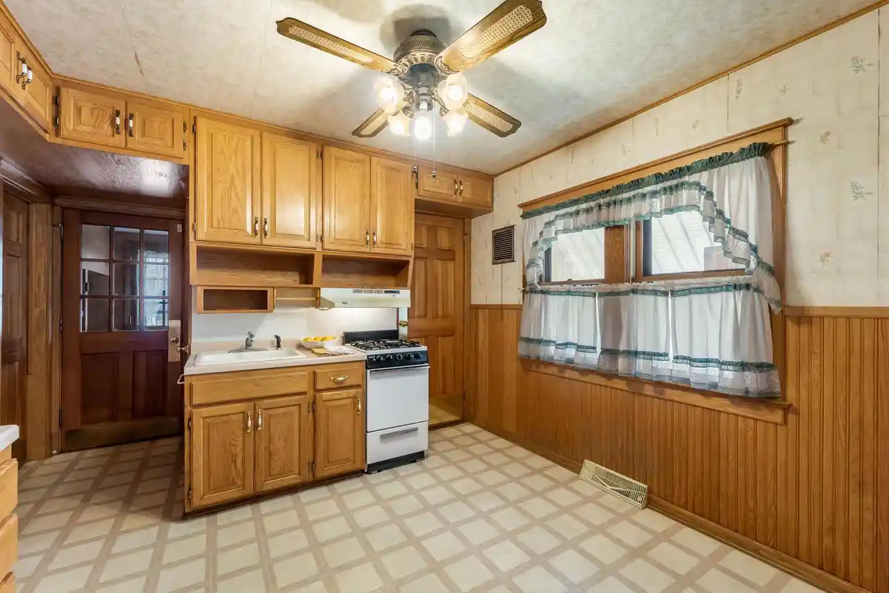 Photo 3 of Single family home for sale at 1218 S 64th Street Street, West Allis, WI 53214 | MLS# 1977172 | Listing updated on 2026-09-01
