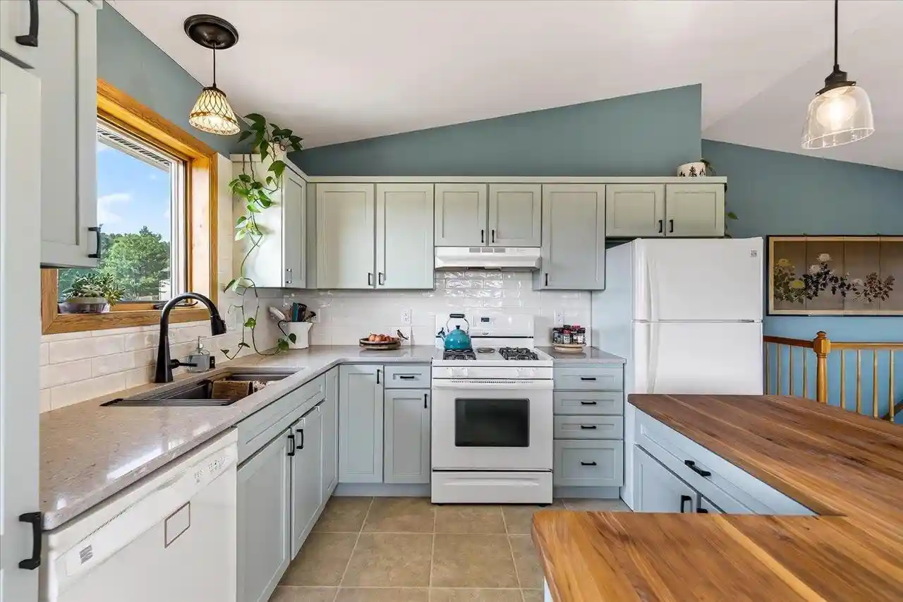 5th image of W2579 Zurfluh Road Road, Albany, WI 53502 | MLS# 2030984