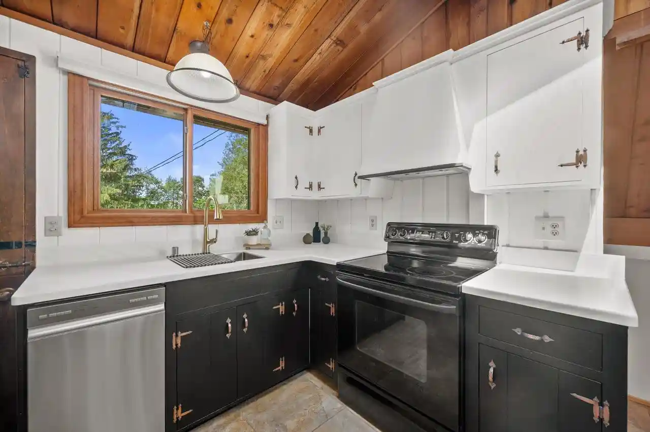 Photo 3 of Single family home for sale at 126 Oak Crest Dr Dr, Wales, WI 53183 | MLS# 1977186 | Listing updated on 2026-09-27