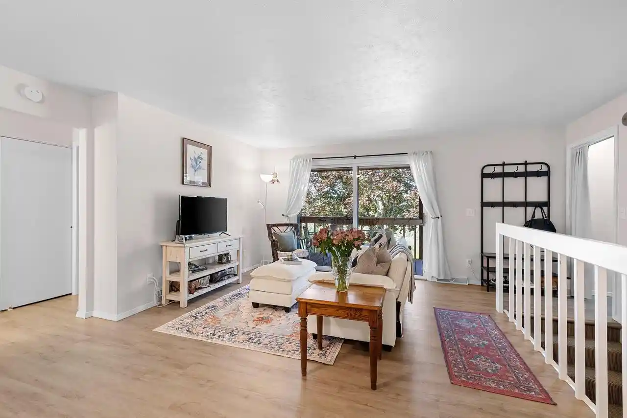 2nd image of 1751 Eldorado Dr Dr #16, Green Bay, WI 54302 | MLS# 1977189
