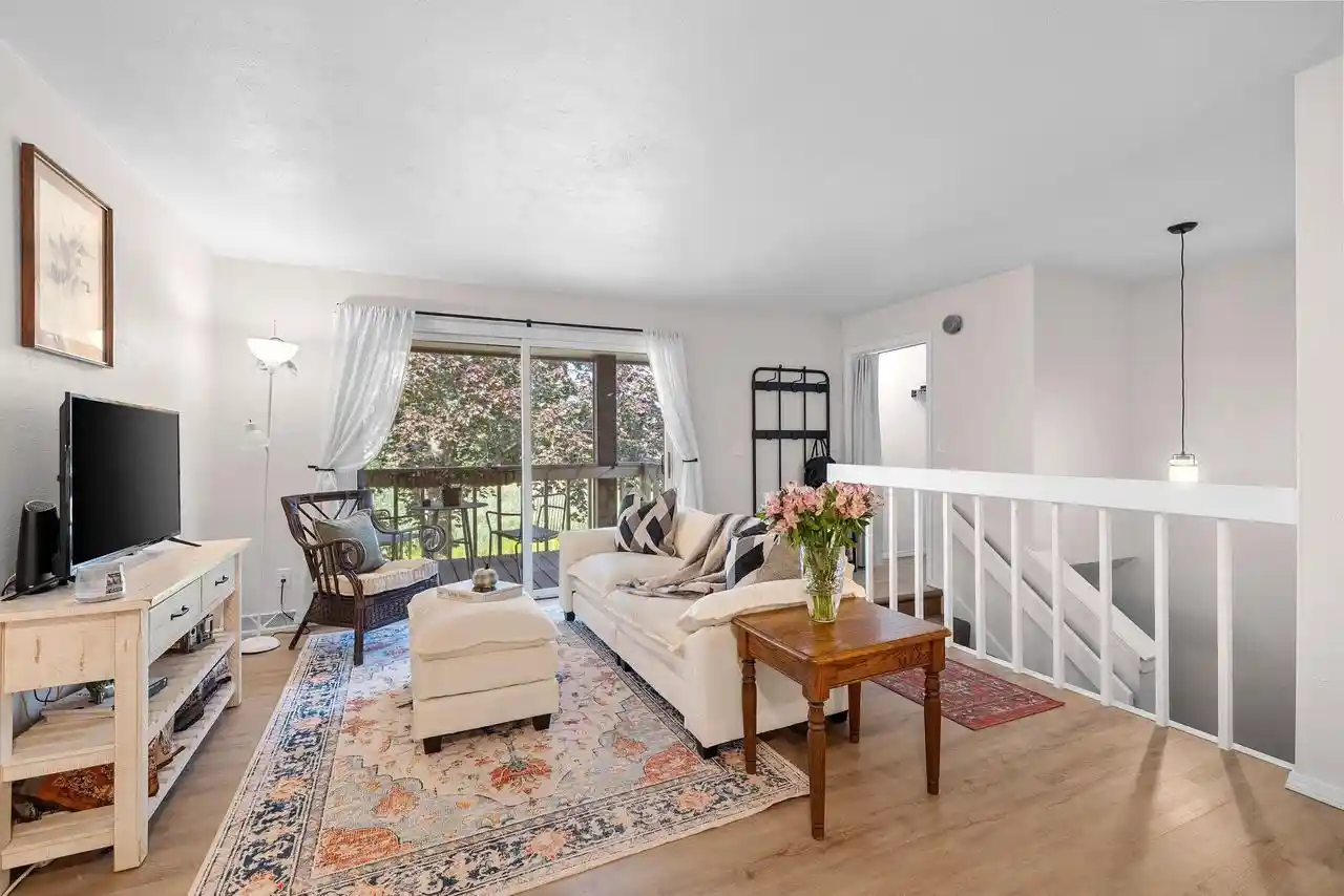 3rd image of 1751 Eldorado Dr Dr, Green Bay, WI 54302