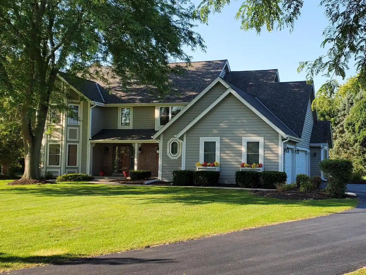 Photo 1 of Single family home for sale at 7123 W Lantern Lane Lane, Mequon, WI 53092 | MLS# 1977196 | Listing updated on 2026-09-21