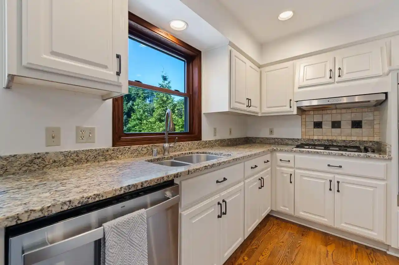 Photo 3 of Single family home for sale at 7123 W Lantern Lane Lane, Mequon, WI 53092 | MLS# 1977196 | Listing updated on 2026-09-21