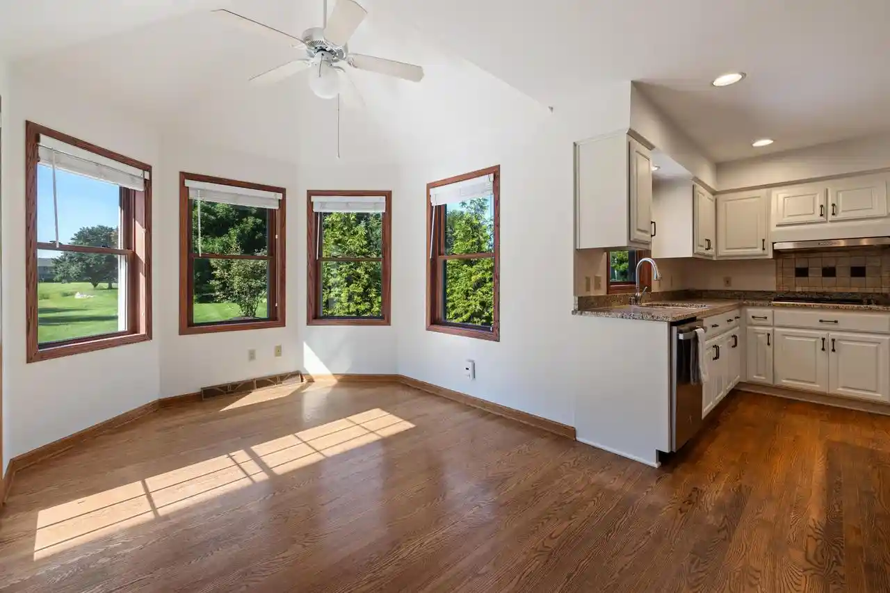 Photo 4 of Single family home for sale at 7123 W Lantern Lane Lane, Mequon, WI 53092 | MLS# 1977196 | Listing updated on 2026-09-21