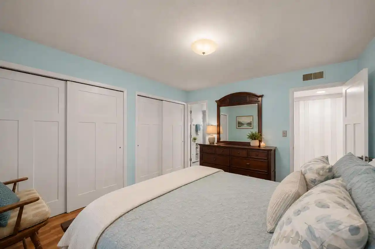 Photo 2 of Condo for sale at 348 County Road B #3, Fontana, WI 53125 | MLS# 1977202 | Listing updated on 2026-08-29