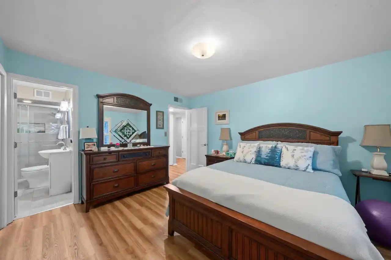 Photo 3 of Condo for sale at 348 County Road B #3, Fontana, WI 53125 | MLS# 1977202 | Listing updated on 2026-08-29