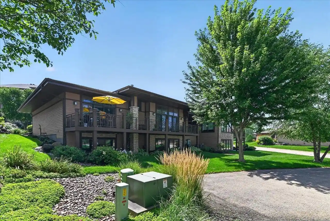 3rd image of 9224 Crosswinds Lane Lane, Verona, WI 53593 | MLS# 2030999