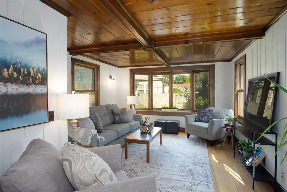 2nd image of 238 Kensington Dr Dr, Madison, WI 53704 | MLS# 2030997
