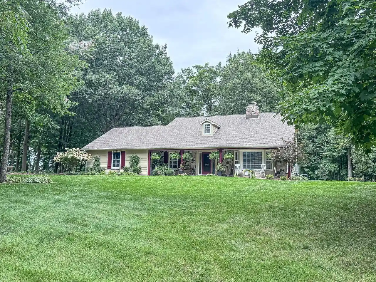 1st image of 28812 Grove Lane Lane, Waterford, WI 53185 | MLS# 1977221