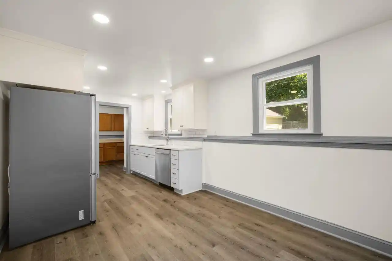 Photo 4 of Single family home for sale at 166 N 91St Pl Pl, Milwaukee, WI 53226 | MLS# 1977222 | Listing updated on 2026-09-09