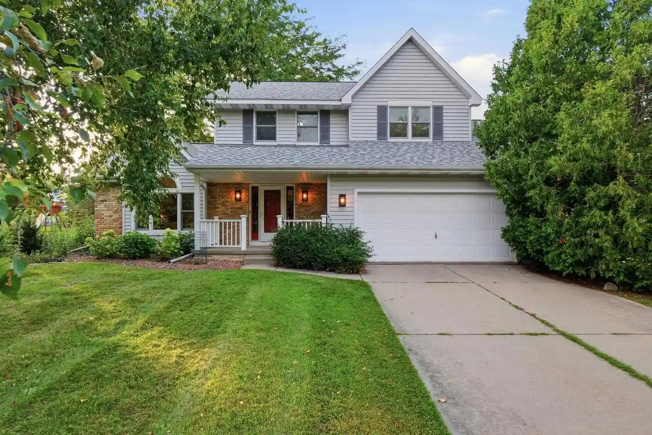 Photo 1 of Sale Pending at 14 W Newhaven Circle Circle, Madison, WI 53717 | MLS# 2031004 | Listing updated on 2026-08-31