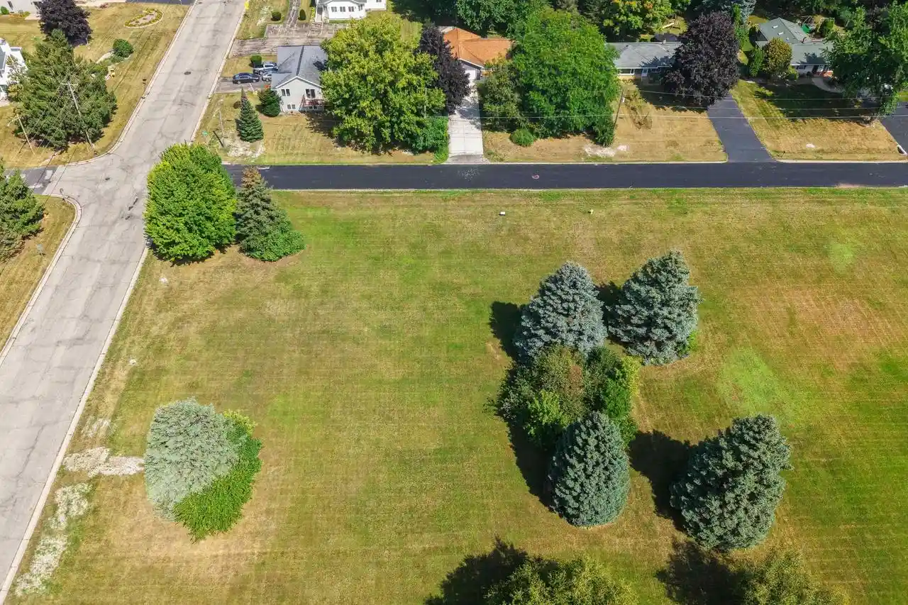 Photo 3 of Land for sale at 5825 Long Court Court, Appleton, WI 54914 | MLS# 50331373 | Listing updated on 2026-08-21
