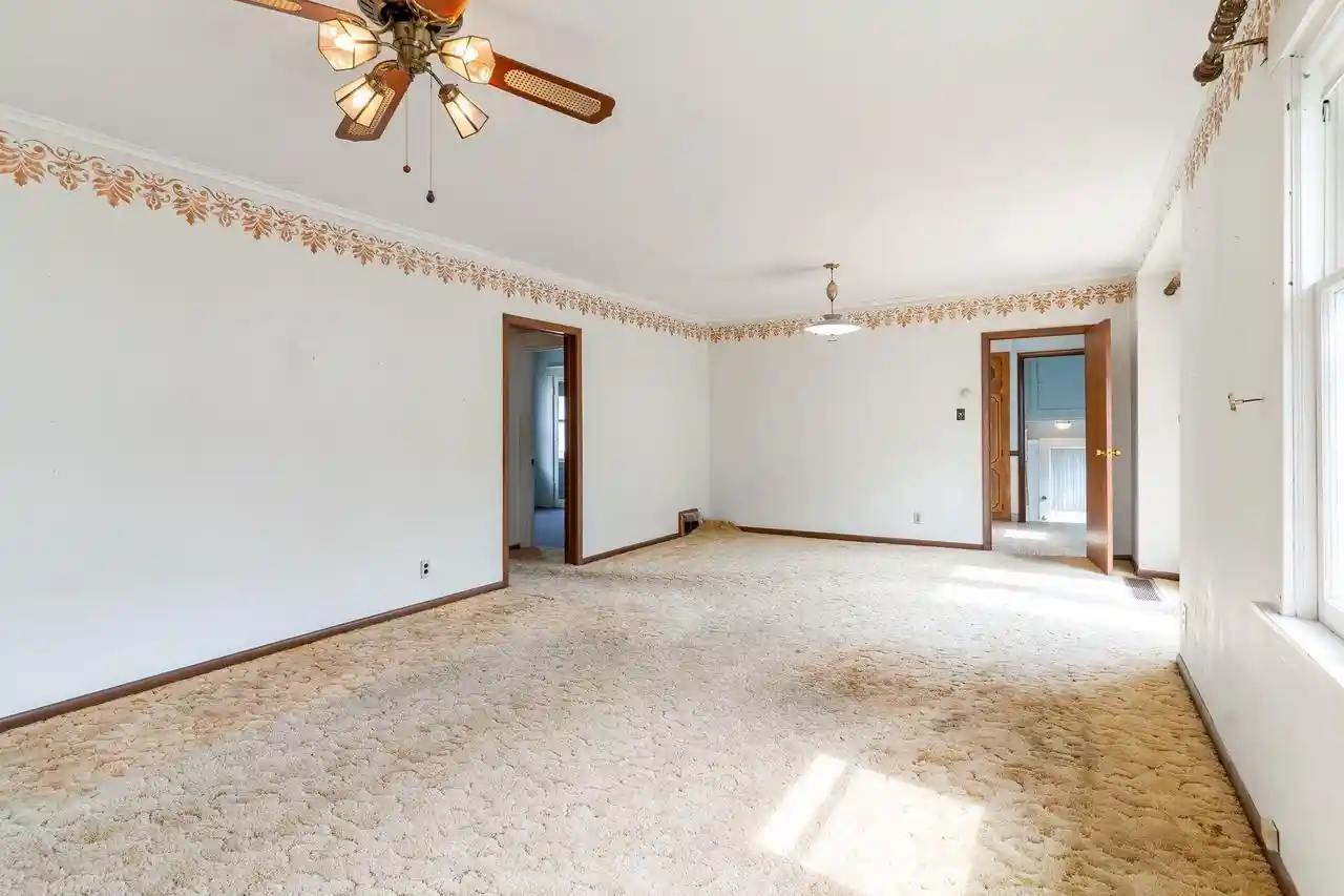 Photo 3 of Single family home for sale at 1004 Elmore Street Street, Green Bay, WI 54303 | MLS# 50331432 | Listing updated on 2026-09-11