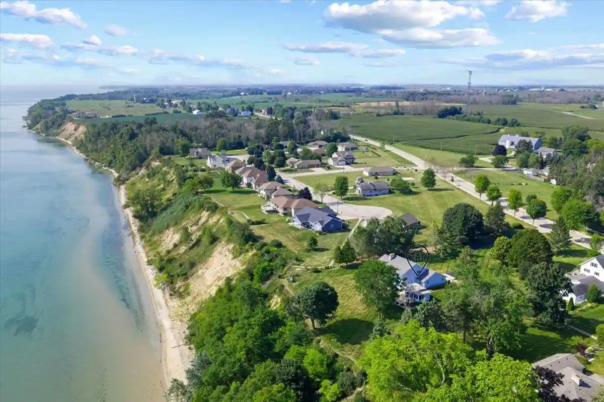 4th image of 1410 Milwaukee Street Street, Kewaunee, WI 54216 | MLS# 50331430