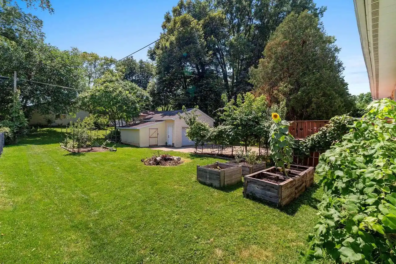 Photo 2 of Single family home for sale at 701 W 7th Street Street, Kaukauna, WI 54130 | MLS# 50331423 | Listing updated on 2026-08-24