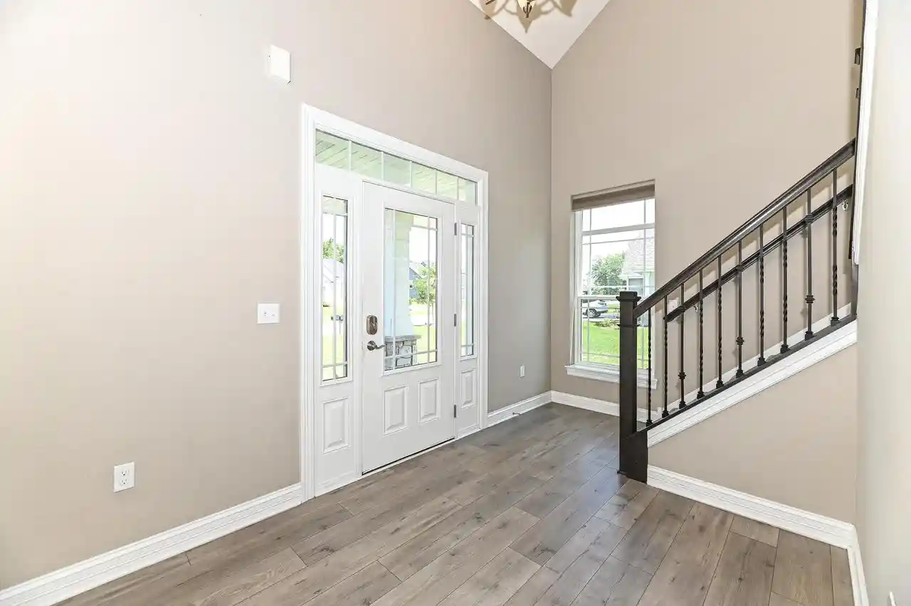 image of 1515 E Maple View Dr Dr, Oak Creek, WI 53154 | MLS# 1977238
