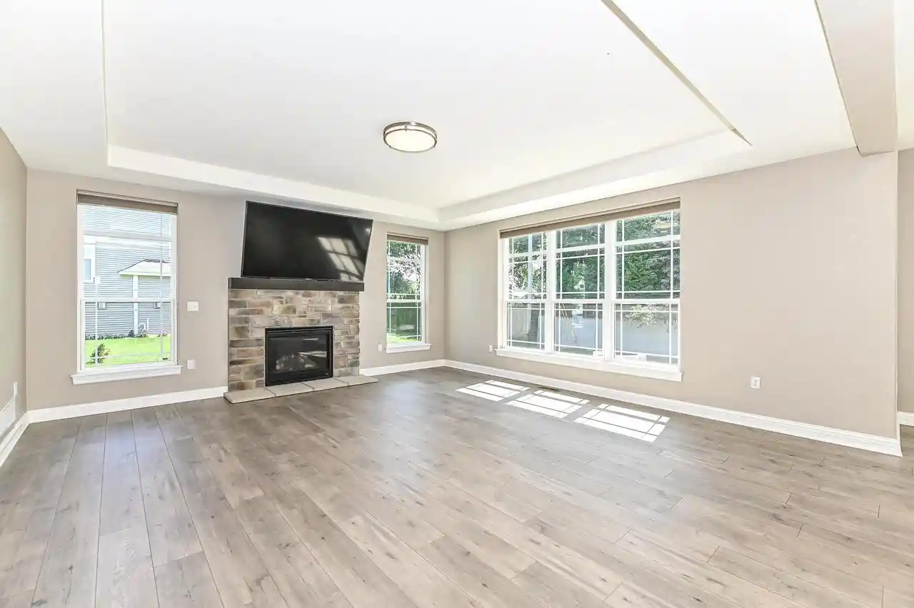 image of 1515 E Maple View Dr Dr, Oak Creek, WI 53154 | MLS# 1977238