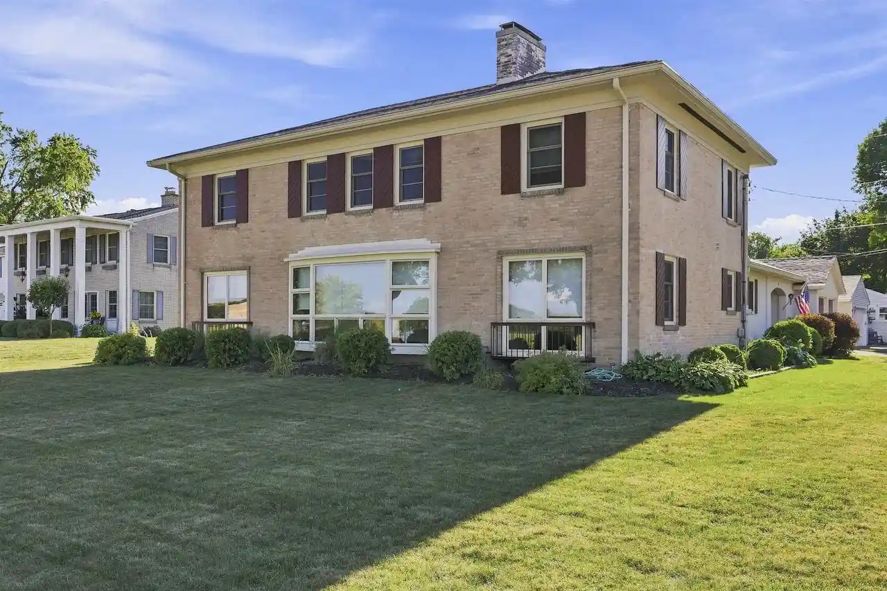 1st image of 1117 Baldwin Avenue Avenue, Oshkosh, WI 54901 | MLS# 50331395