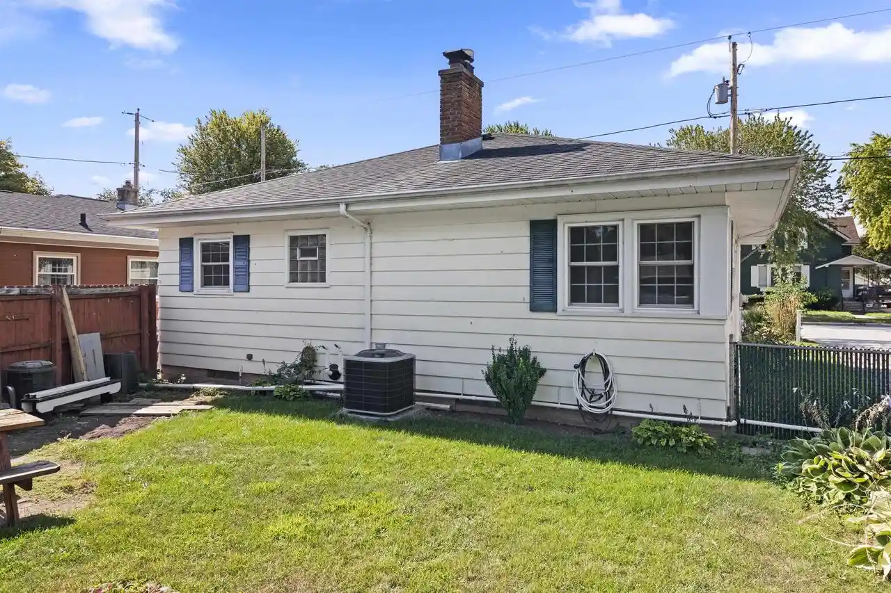 45th image of 1342 Waugoo Avenue Avenue, Oshkosh, WI 54901 | MLS# 50331435