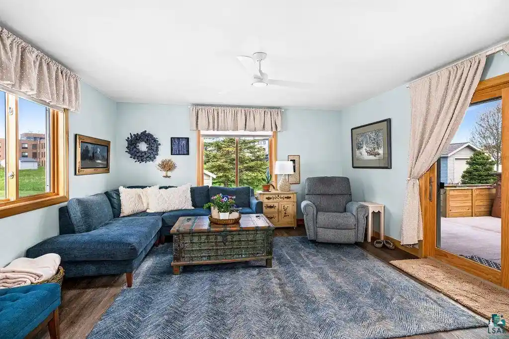 5th image of 33 Billings Ln Ln, Superior, WI 54880 | MLS# 6127506