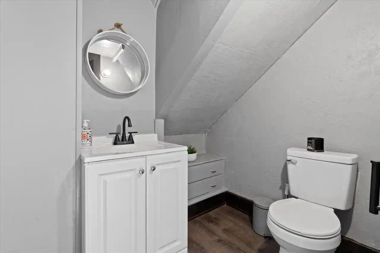 Photo 3 of Single family home for sale at 513 2nd Street Street, Menasha, WI 54952 | MLS# 50331450 | Listing updated on 2026-09-07