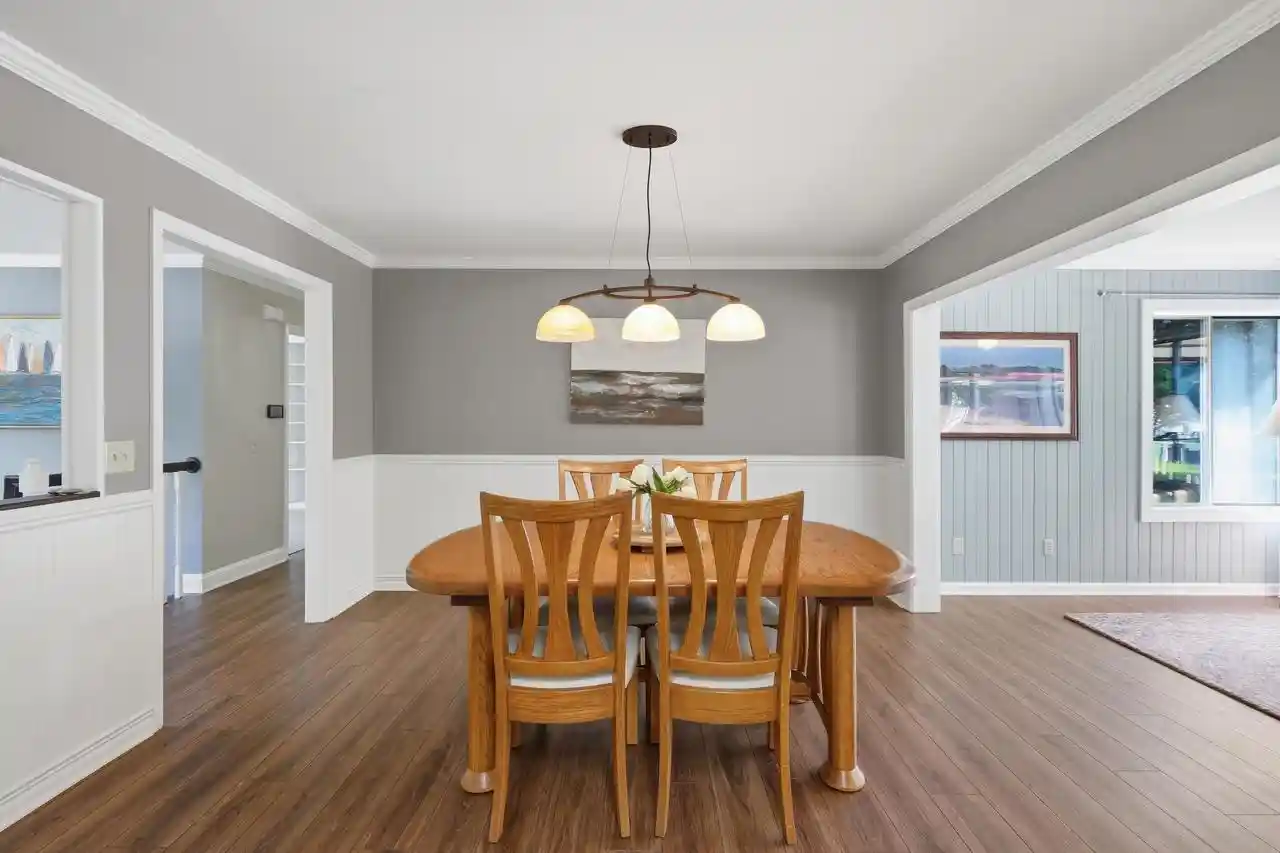 Photo 3 of Single family home for sale at 1182 Broadway Dr Dr, Sun Prairie, WI 53590 | MLS# 2031015 | Listing updated on 2026-08-31