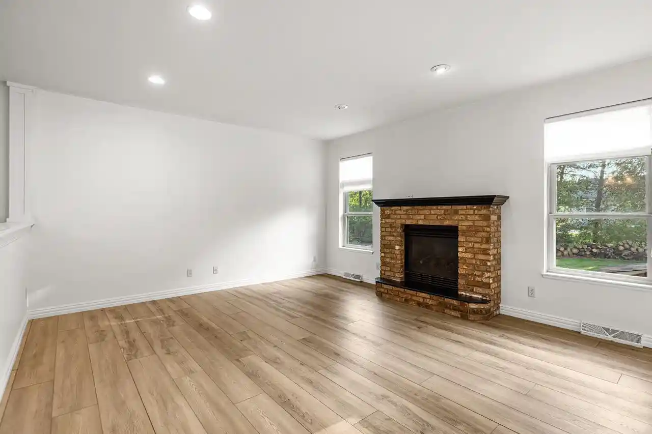 Photo 4 of Single family home for sale at 2242 Meadow Dr Dr, Kronenwetter, WI 54455 | MLS# 22604099 | Listing updated on 2026-08-23