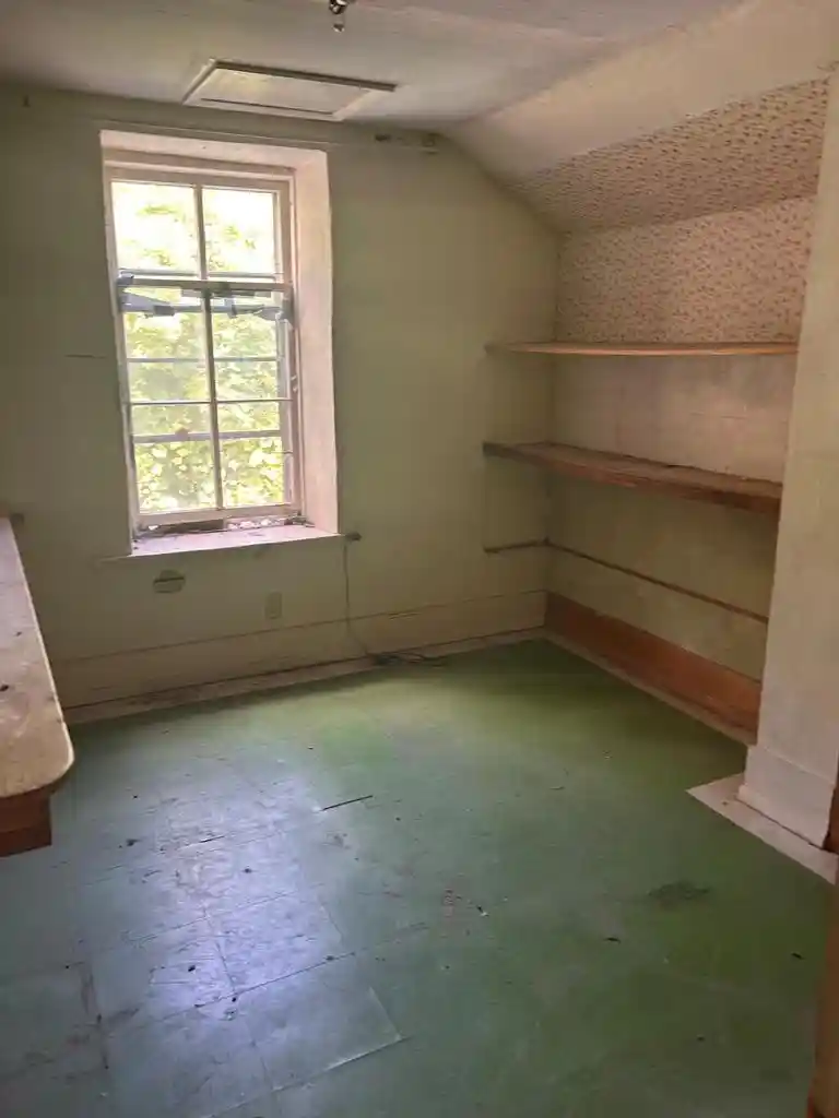 3rd image of 232 E Hamilton Road Road, Cedarburg, WI 53012 | MLS# 1977277