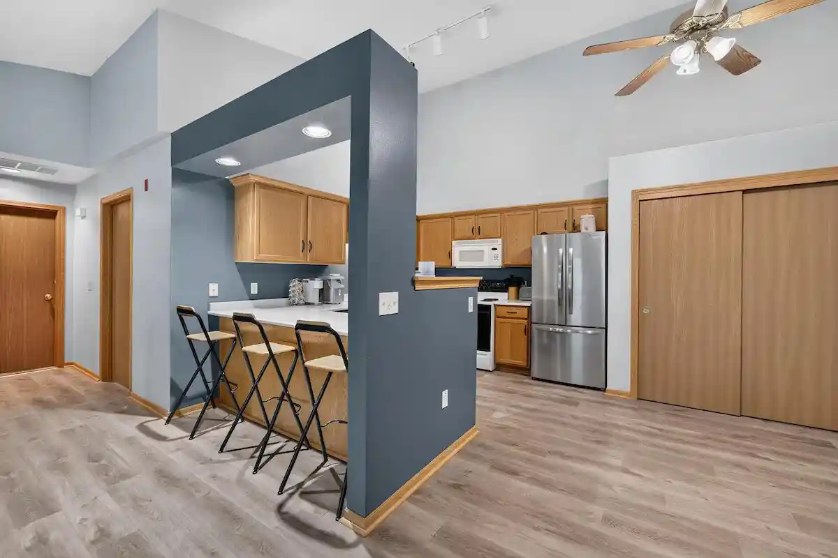 Listing Photo 27 - Condo for sale in 6115 S Creekside Dr Dr located at 6115 S Creekside Dr Dr, Cudahy, WI 53110 - Unit #12