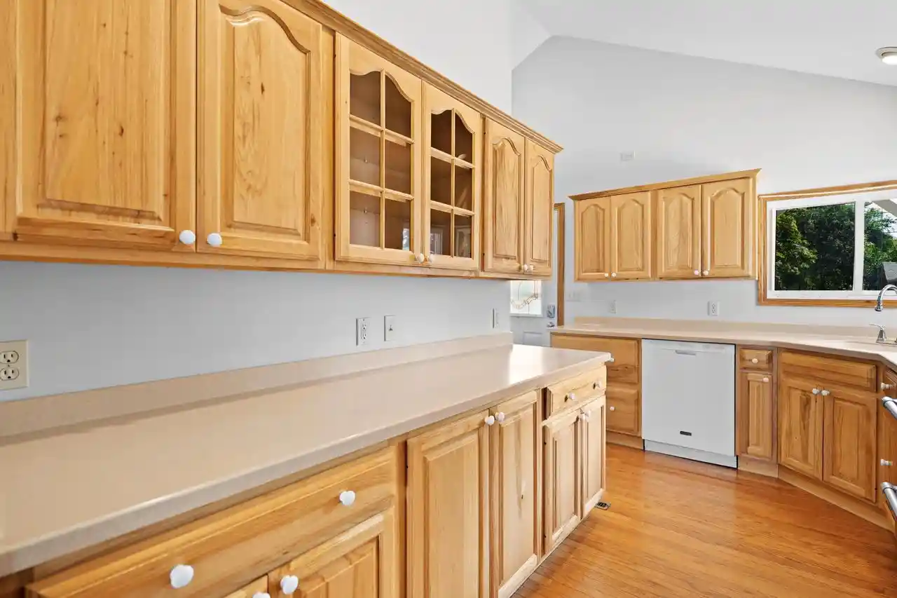 2nd image of 7916 Shorewood Dr Dr, Salem, WI 53168 | MLS# 1977282